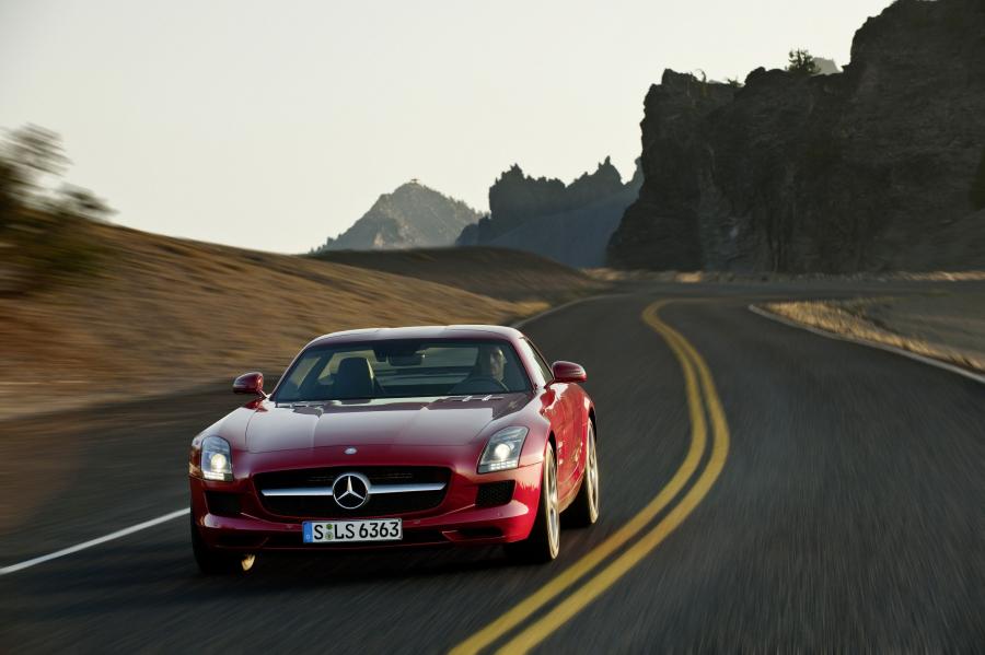  Mercedes-Benz SLS AMG 2010 года  (фото 218 из 526)